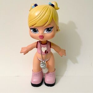 Bratz Big Babyz Cloe MGA Entertainment Blonde Beauty 13" Doll